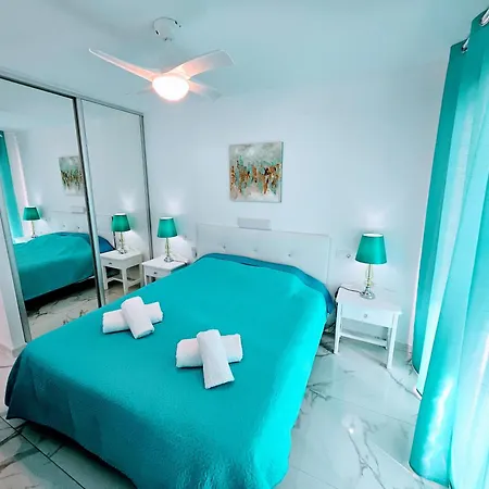 Blue Sky Apartment